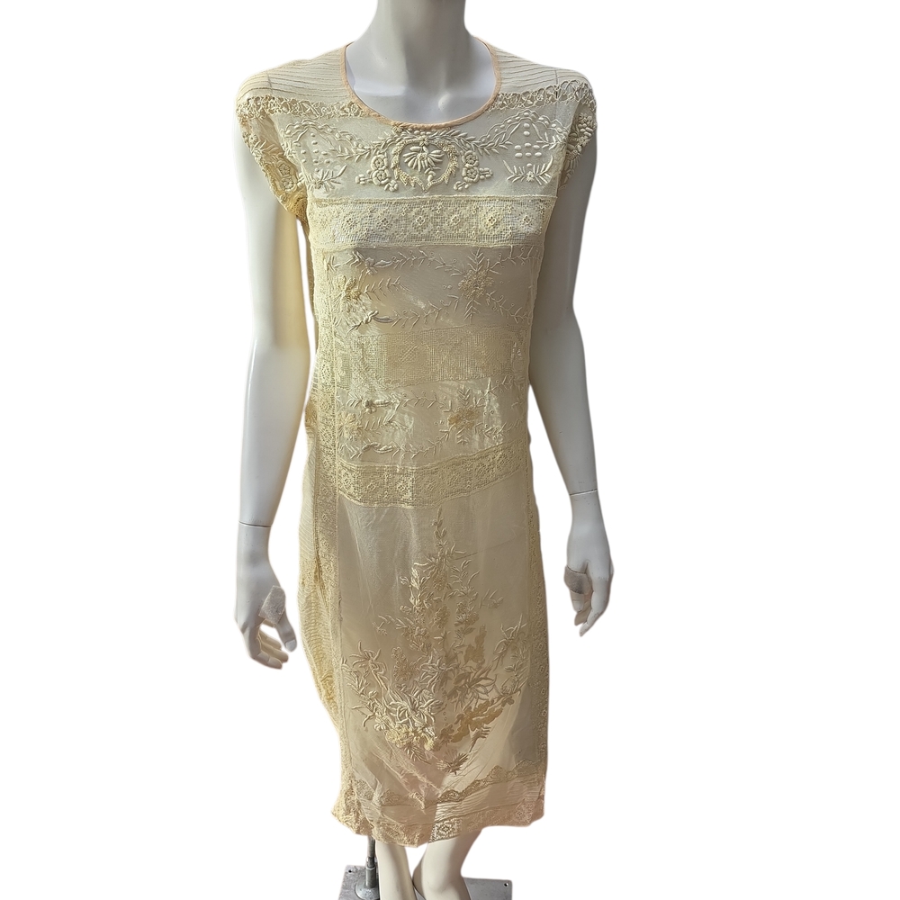 Beautiful Vintage Lace Embroidered  Yellow Dress